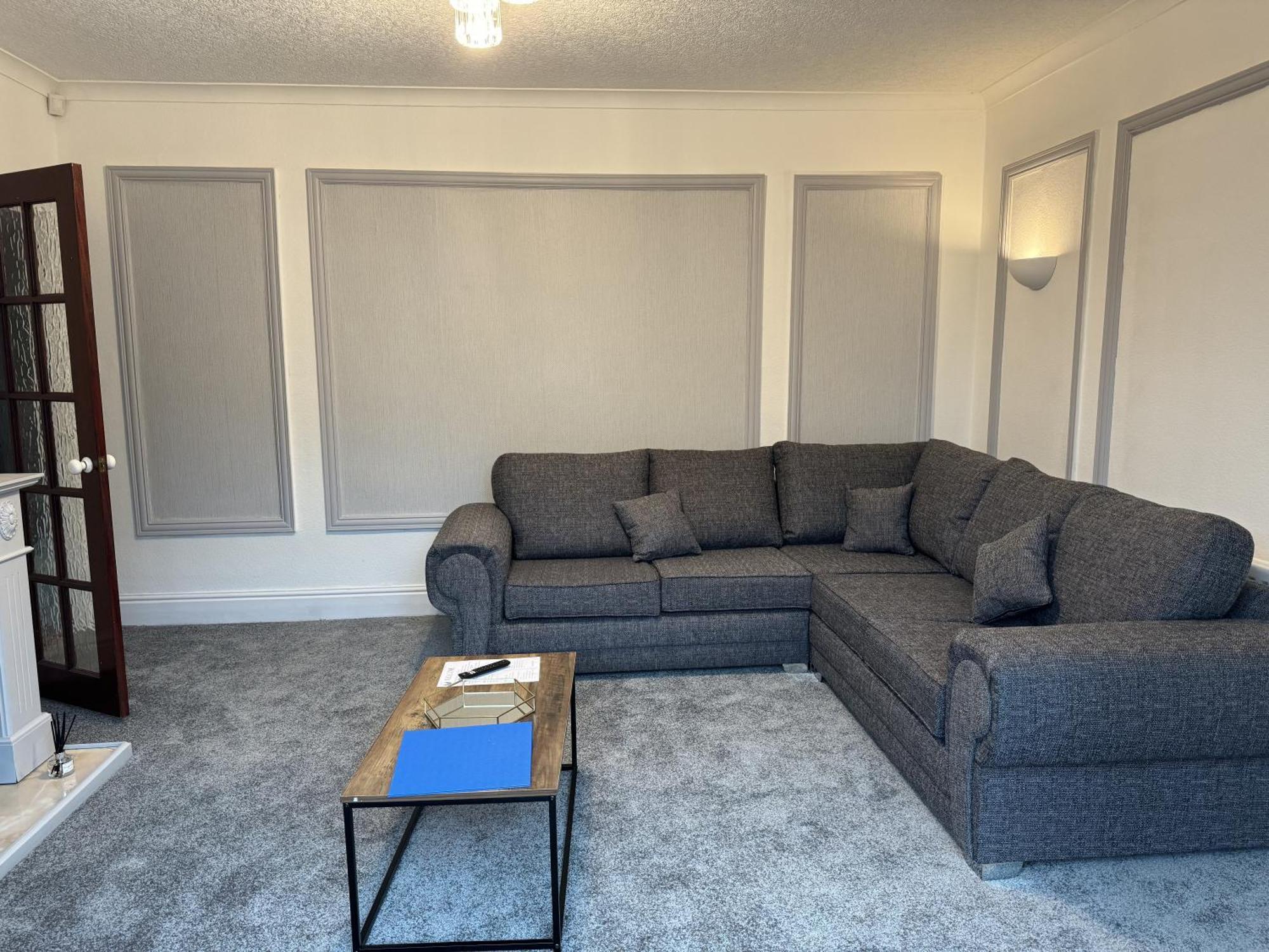 Huge 9 Bed Property Sleeps 17, Near Nec, City Centre, Hs2 Birmingham Kültér fotó