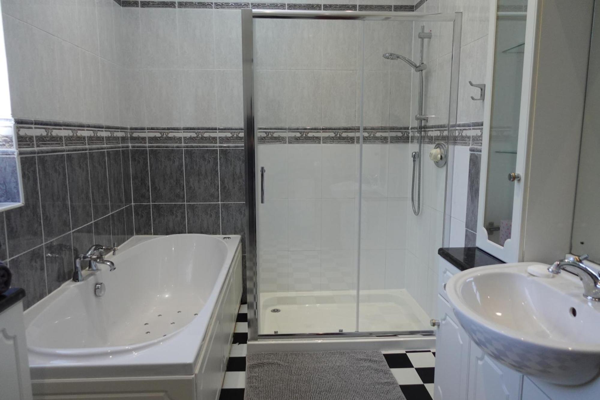 Huge 9 Bed Property Sleeps 17, Near Nec, City Centre, Hs2 Birmingham Kültér fotó