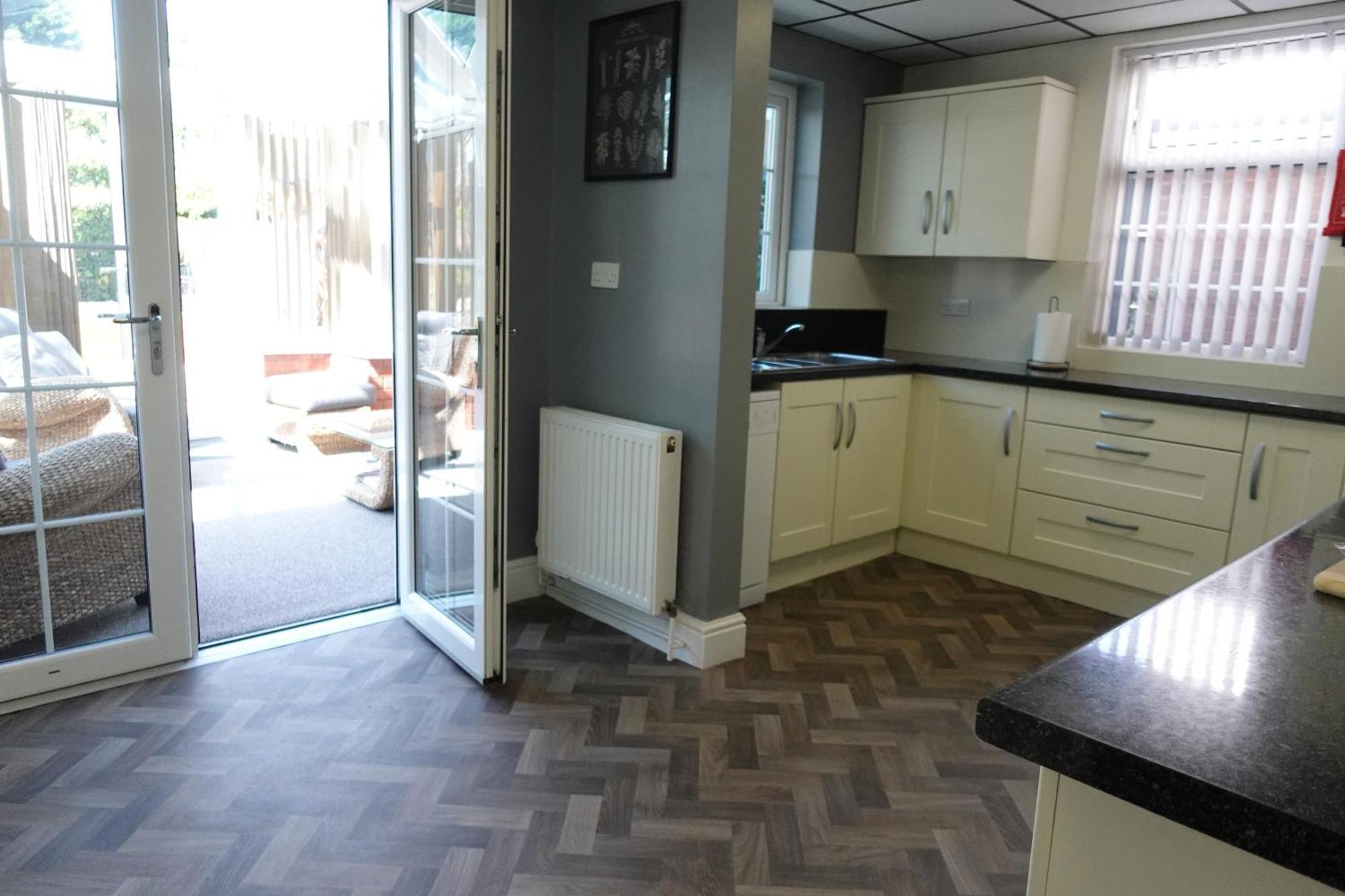 Huge 9 Bed Property Sleeps 17, Near Nec, City Centre, Hs2 Birmingham Kültér fotó